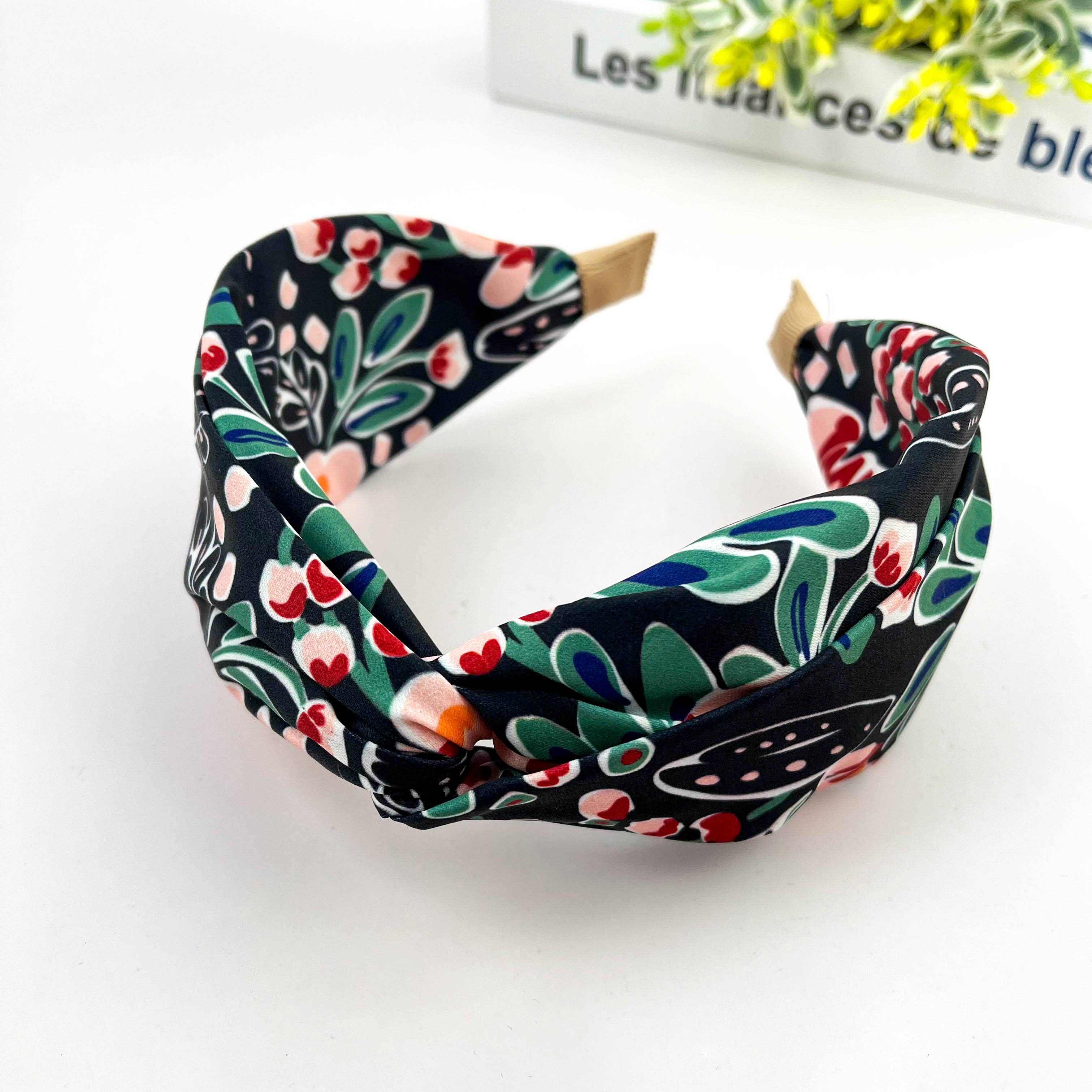 Maggie Knot Headband
