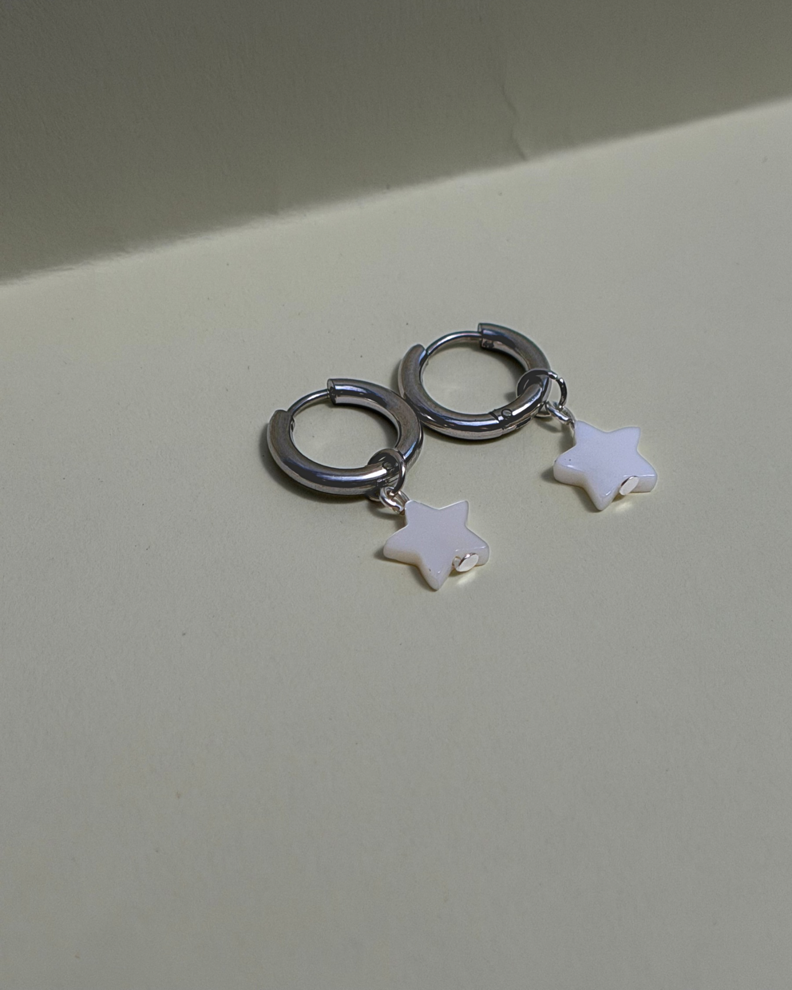 Star Seashell Charm Hoops